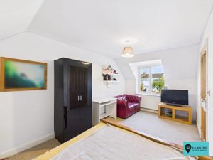 Bedroom- click for photo gallery
